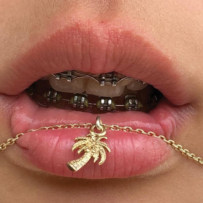 Soft As Snow - Metal Wet