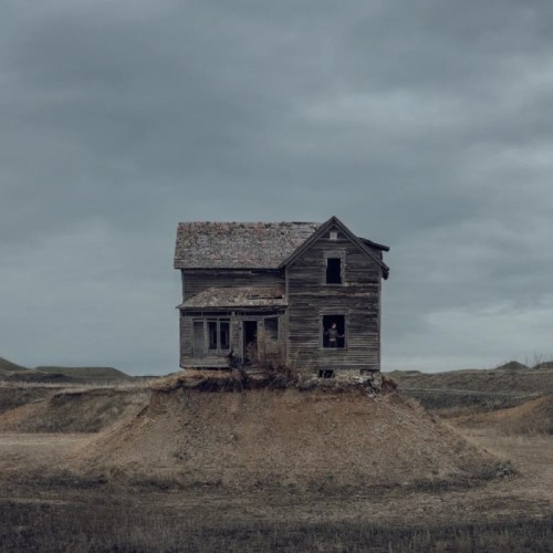 Tommy Lefroy - Precariat