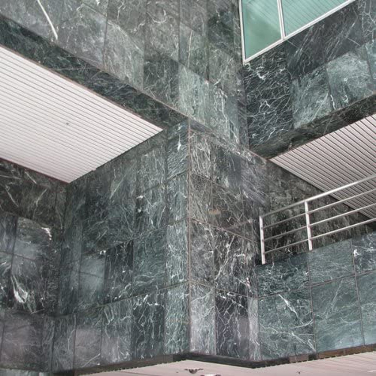 Jaws - Keys To The Universe