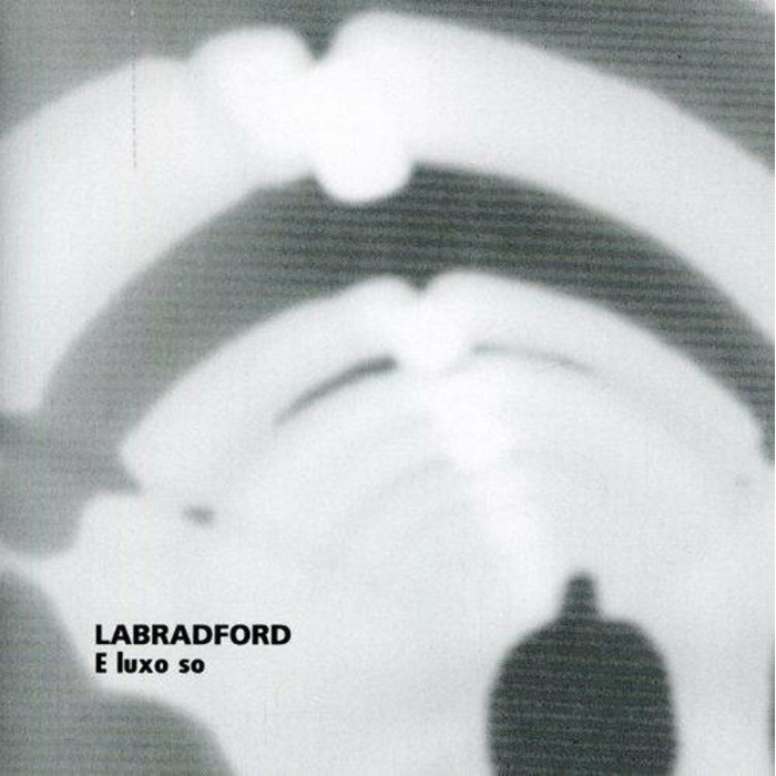Labradford - E Luxo So